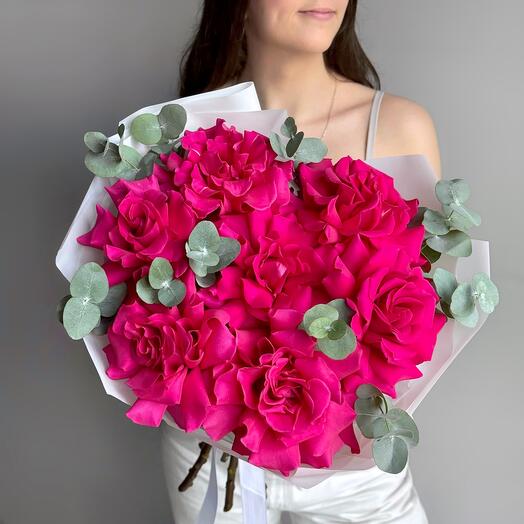 Яркий букет розовая французская роза Пинк Флойд и эвкалипт