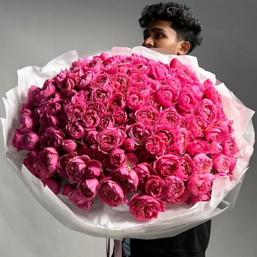 Пионовидна кустовая Роза пионы букет