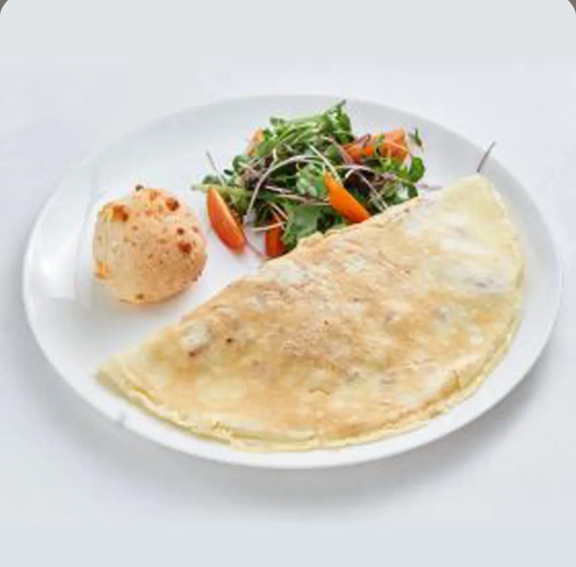 Омлет с сосисками и сыром