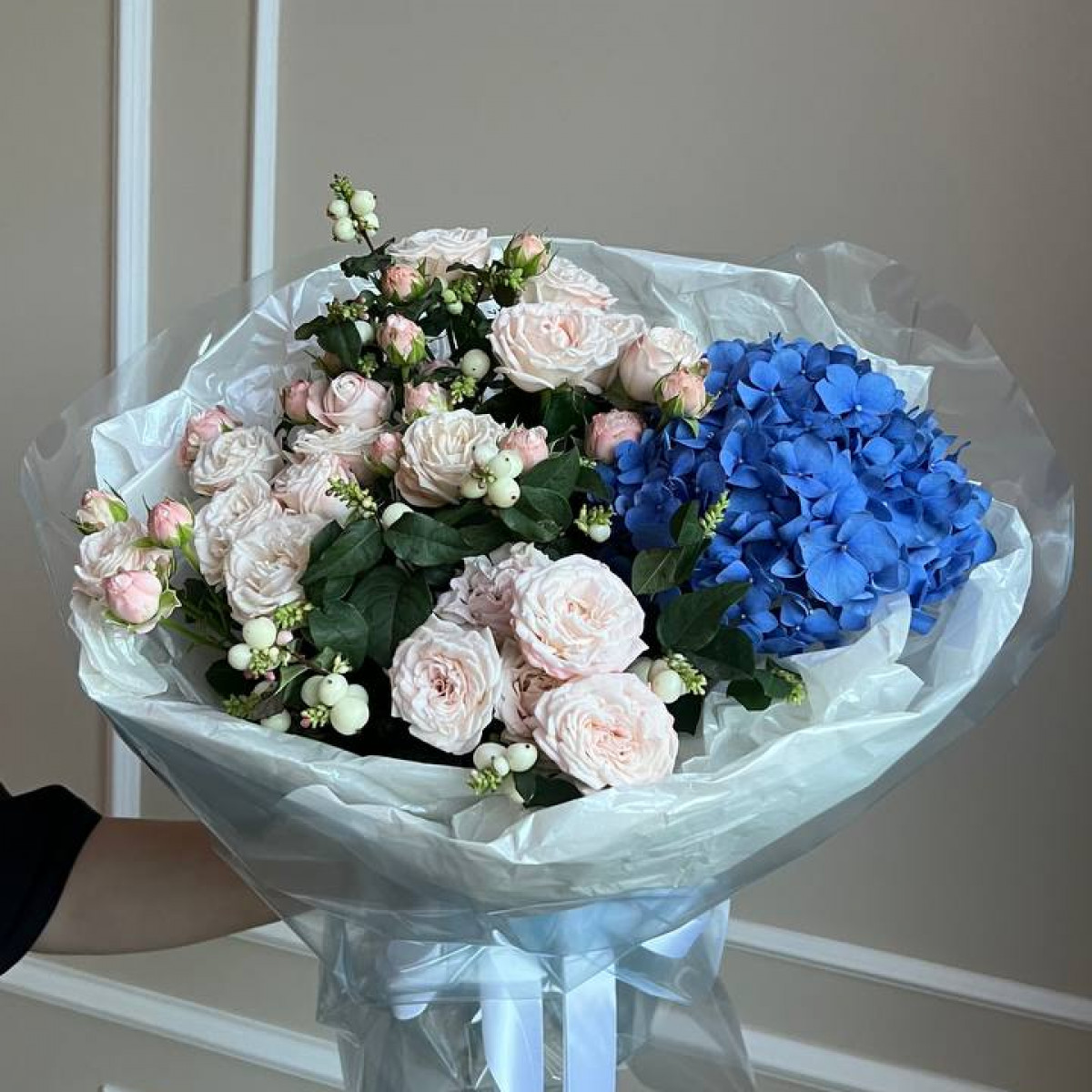 Авторский букет (предзаказ) 330