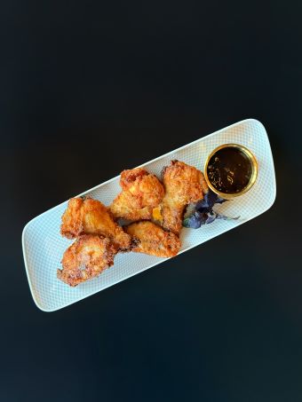 Крылышки куриные с соусом bbq