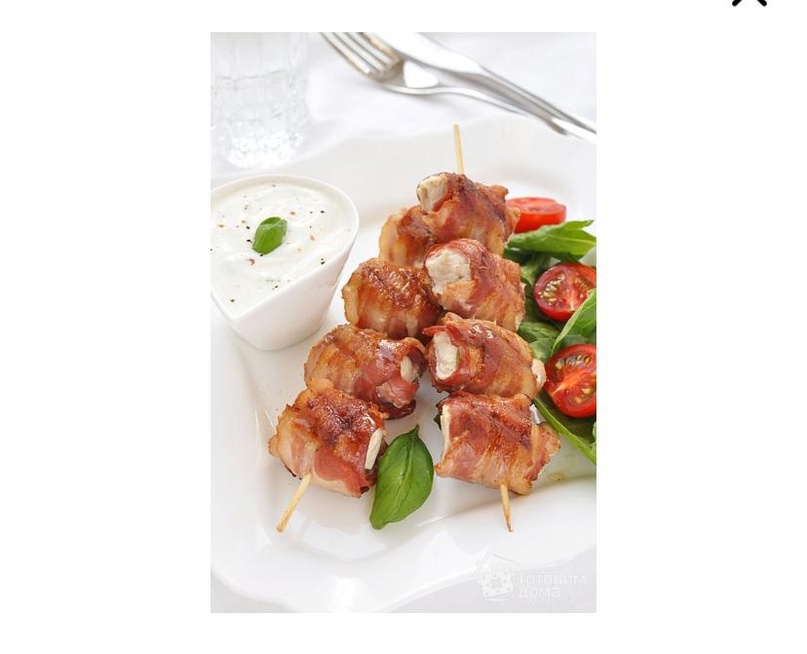Шашлычки куриные в беконе