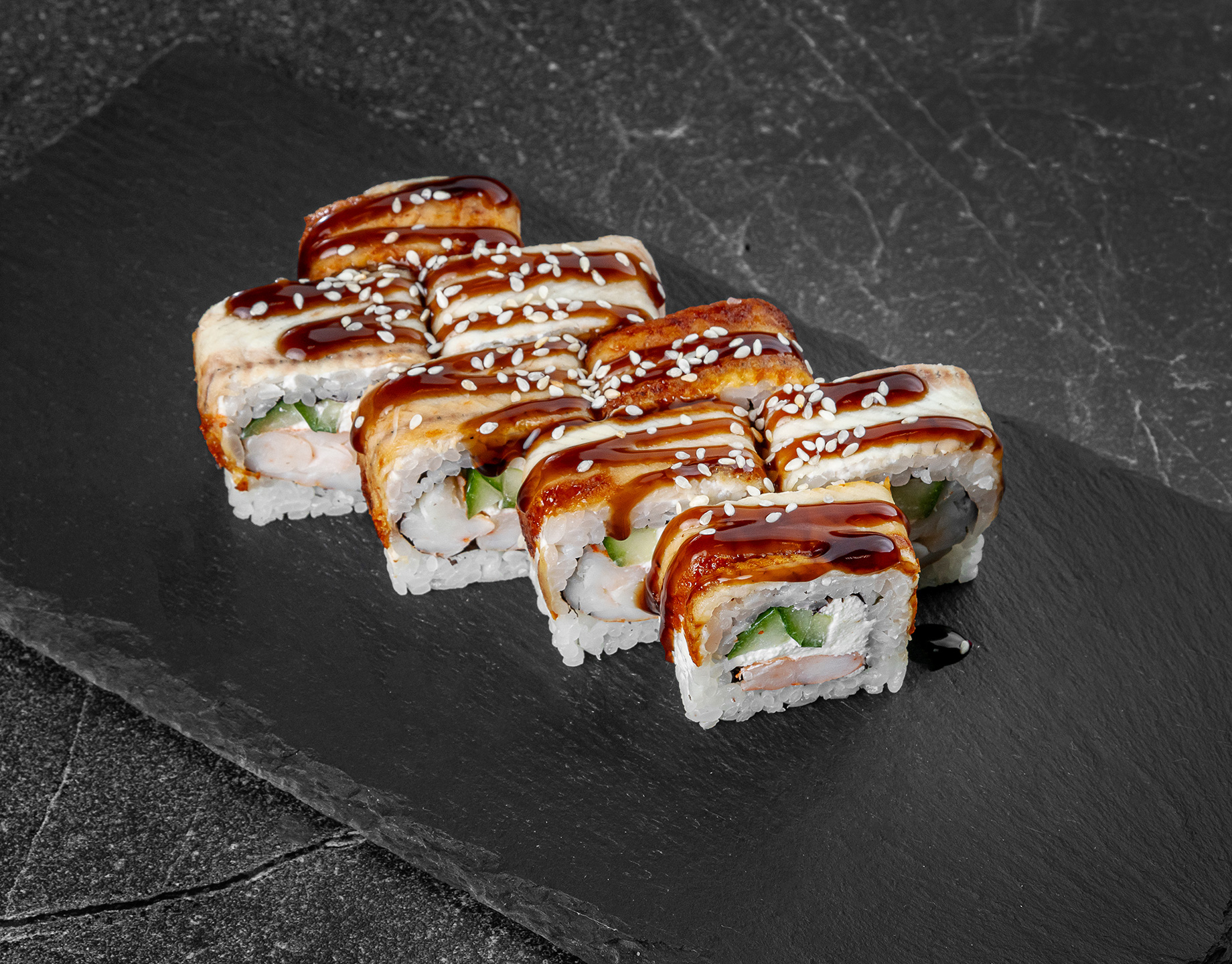 Ролл угорь с креветкой