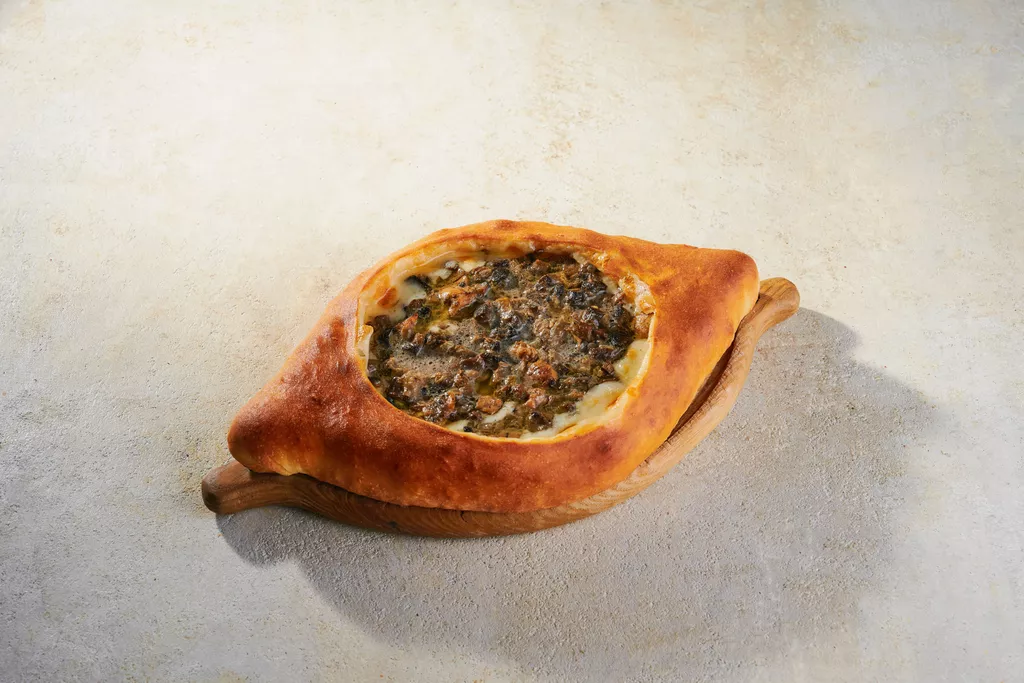 Хачапури по-кварельски