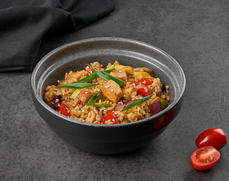 Тяхон с курицей и овощами