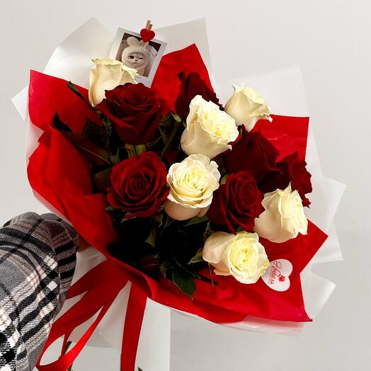 Букет «Мираж» из 11 премиалных эквадорских роз