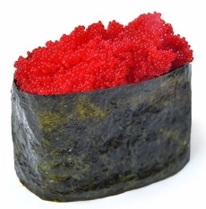 Гункан с малиновой масаго