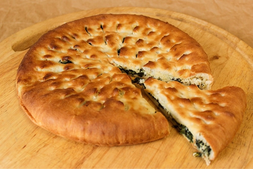 Осетинский пирог с картофелем, зеленью