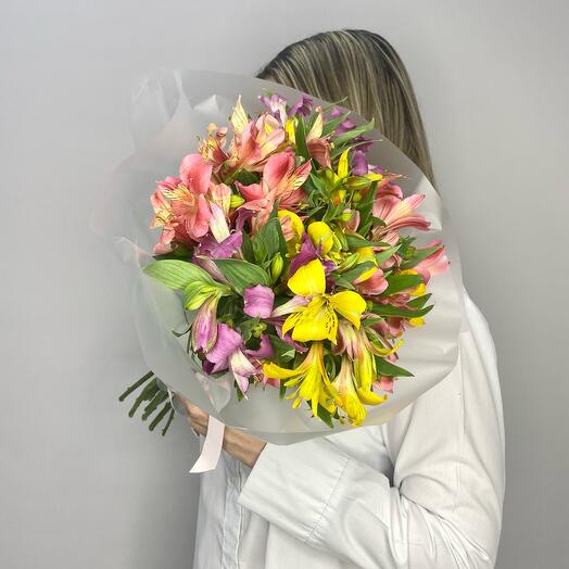 Букет из альстромерий