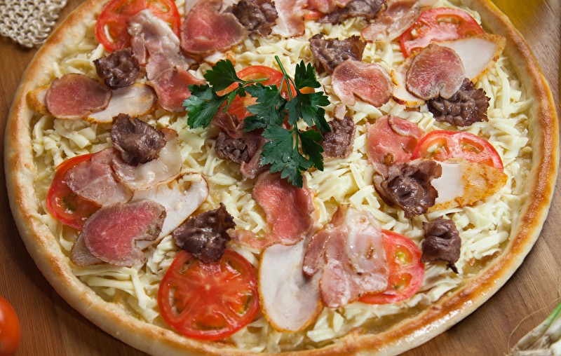 Пицца 30см Мясное ассорти