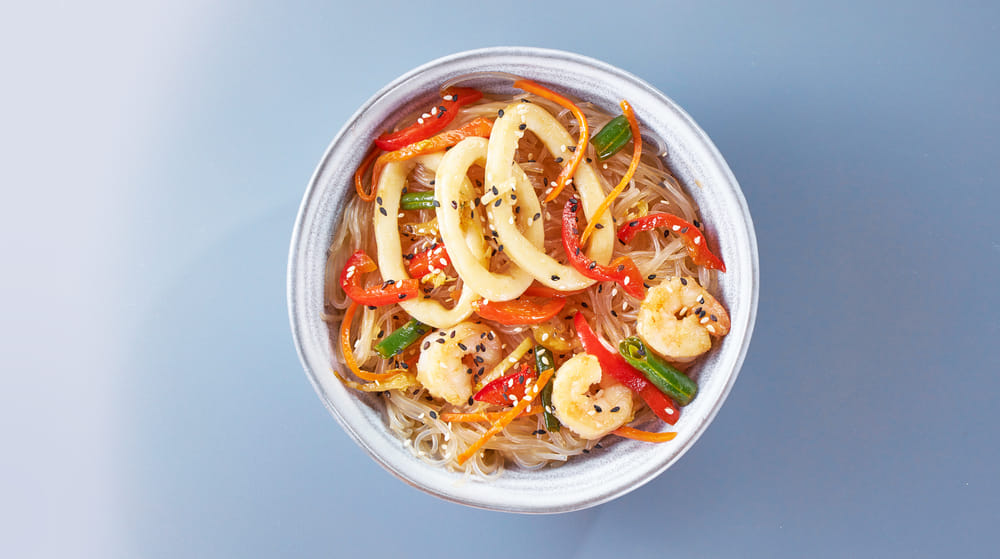 Фунчоза с морепродуктами терияки и овощами