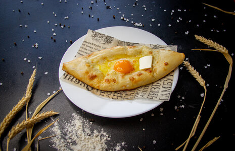 Хачапури по-аджарски