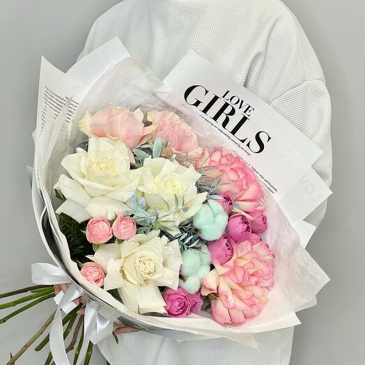 «Утренняя прохлада» Букет из роз плайя бланка, пинк мондиаль, эсперанса , хлопка и кустовой розы мадам бомбастик