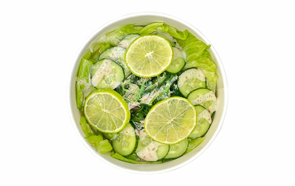 Салат с чукой и огурцом