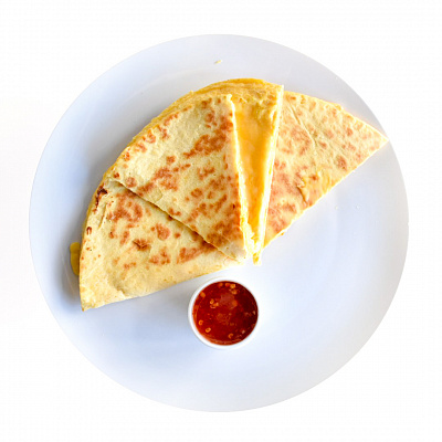 Кесадилья с яйцом и сыром