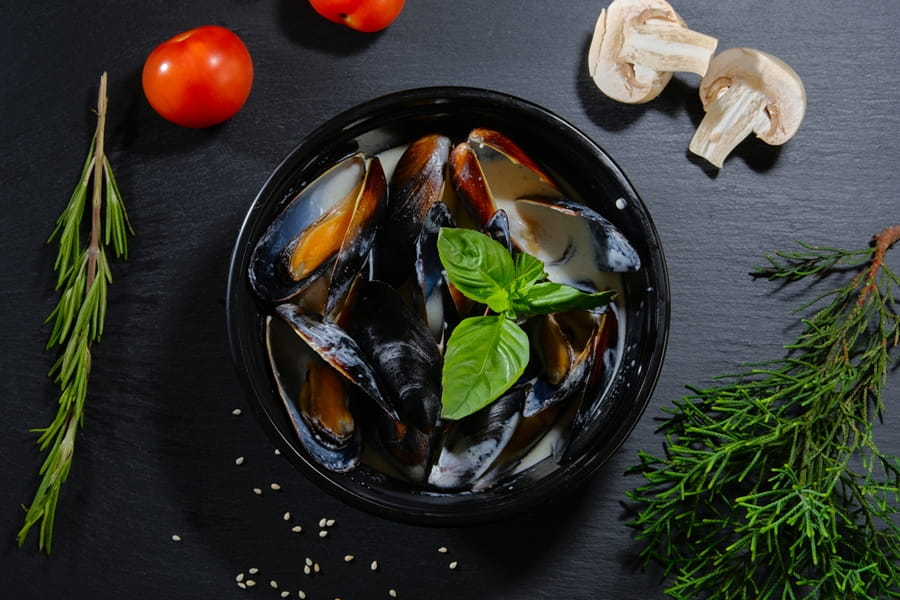 Мидии в сливочном соусе