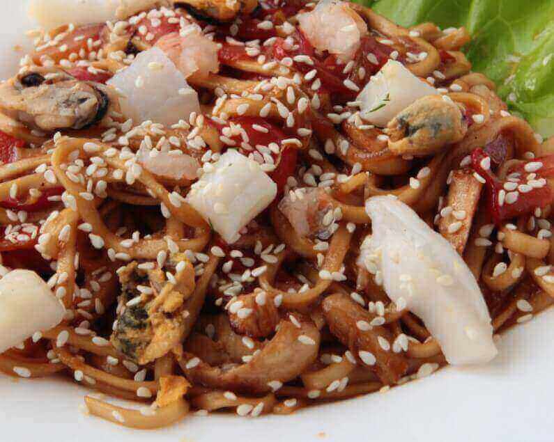 WOK с морепродуктами