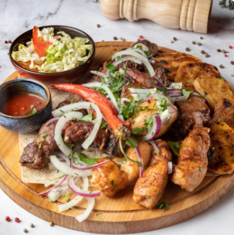 Ассорти из шашлыка на компанию
