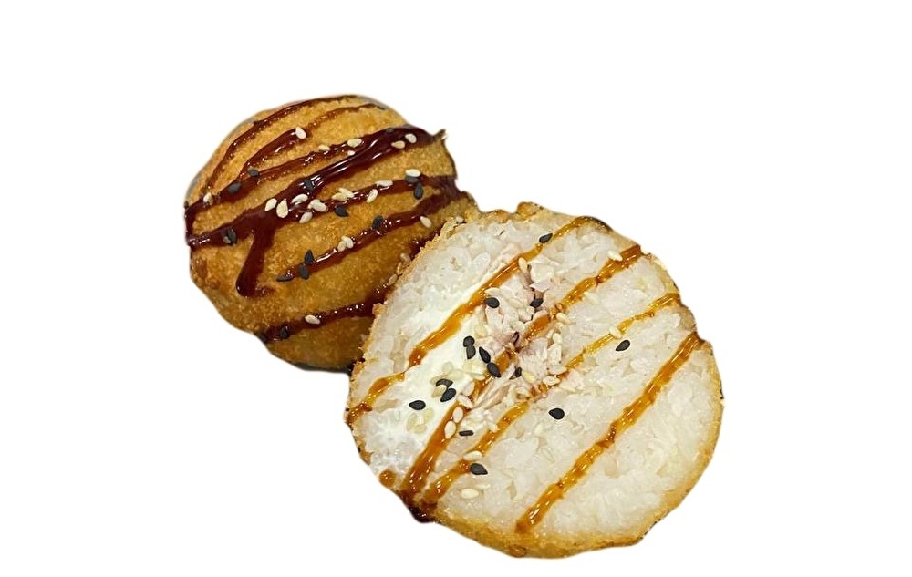 Рисовый шарик с курицей