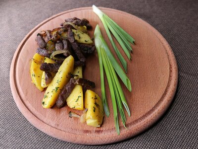 Жарёха из мраморной говядины и картофеля