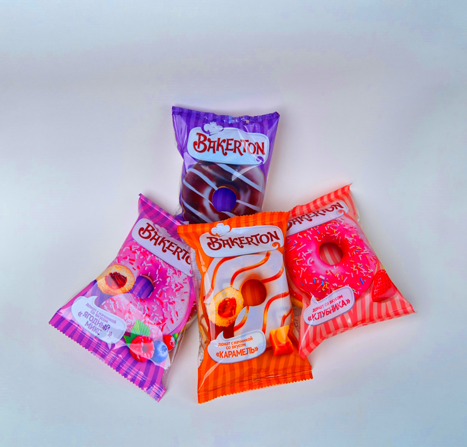 Пончик клубничный