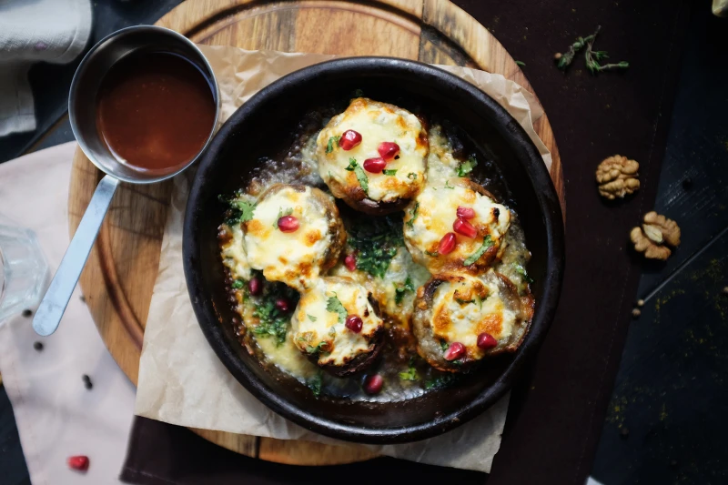 Шампиньоны запеченные с мясом