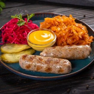 Мюнхенские колбаски с гарниром