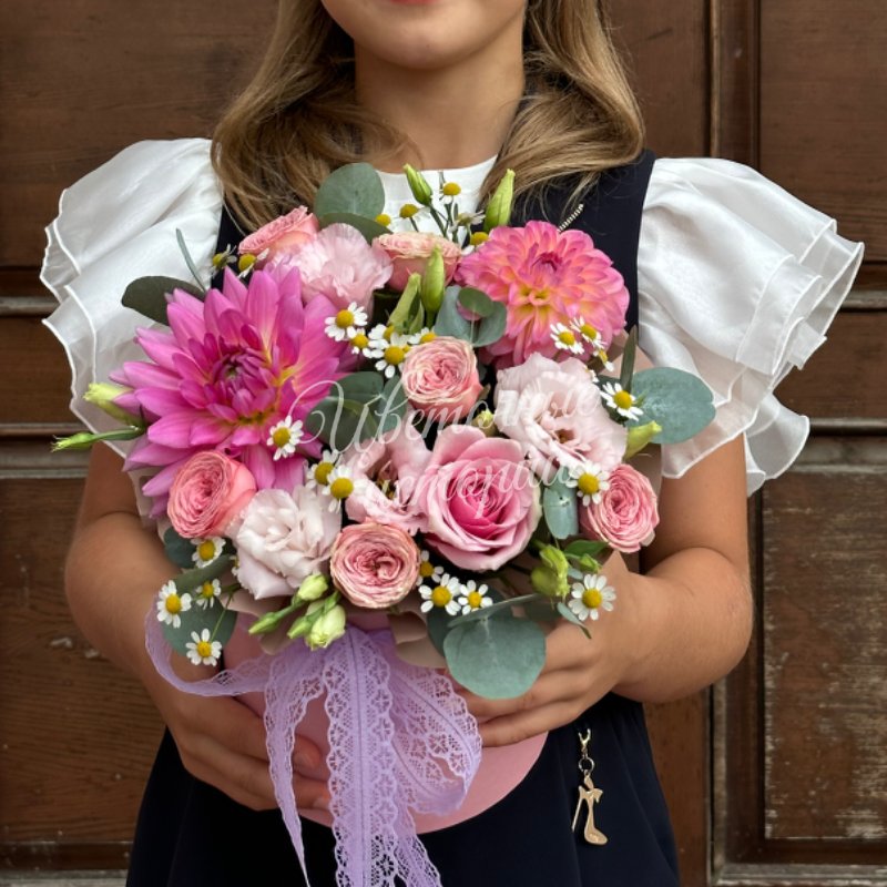 Композиция в коробке «Самой классной»