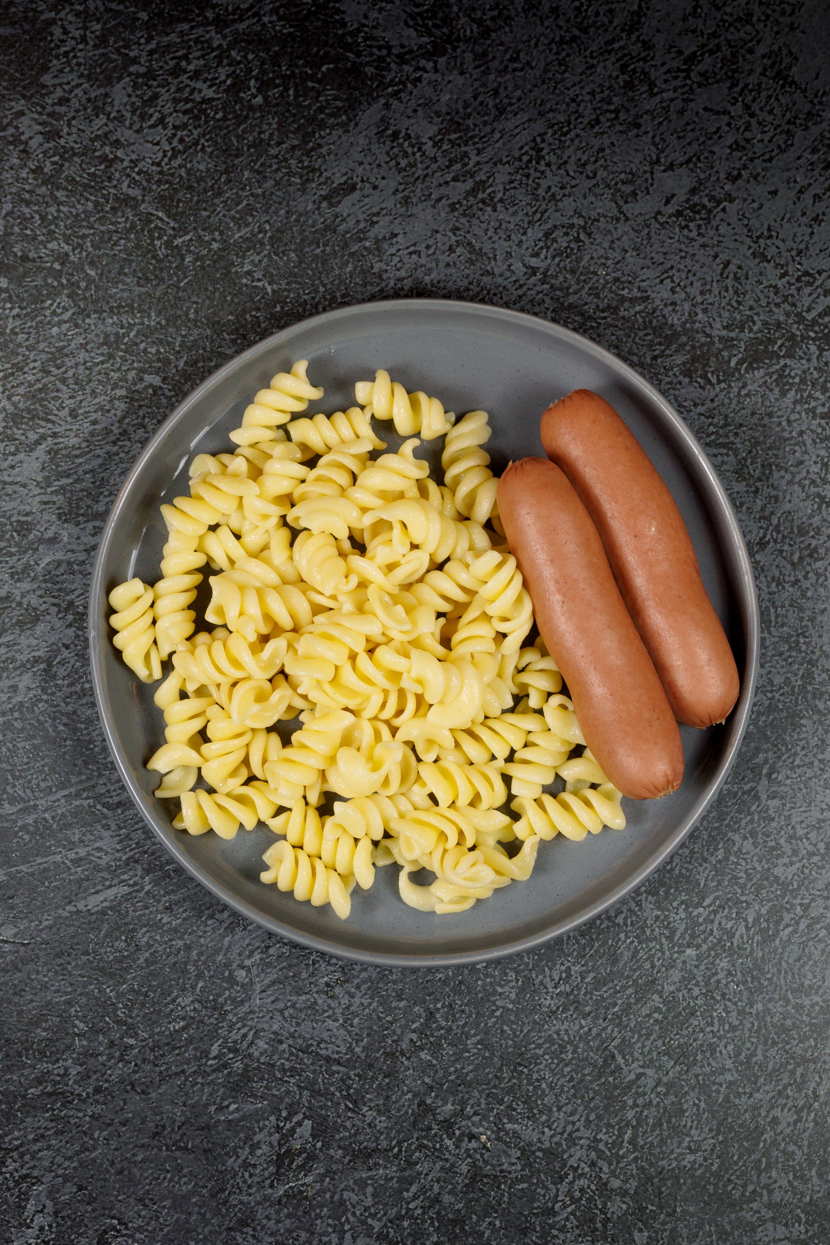 Просто макарошки с сосиской