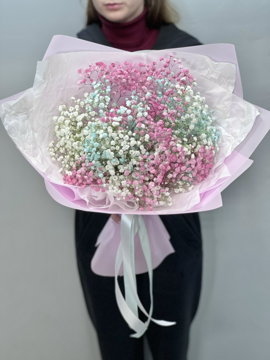 Нежный букет из гипсофилы