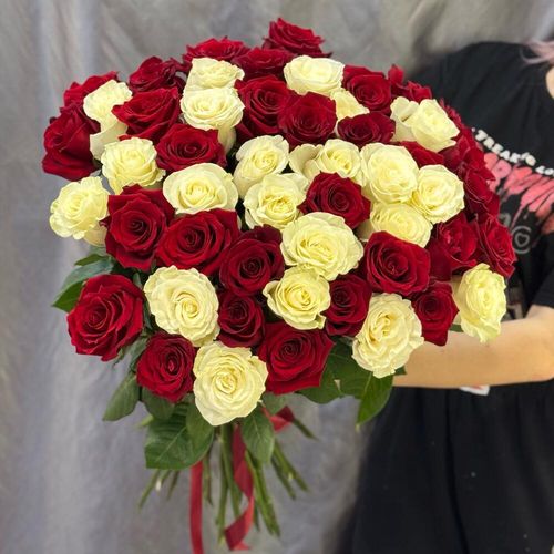 Букет 51 Роза Эквадор