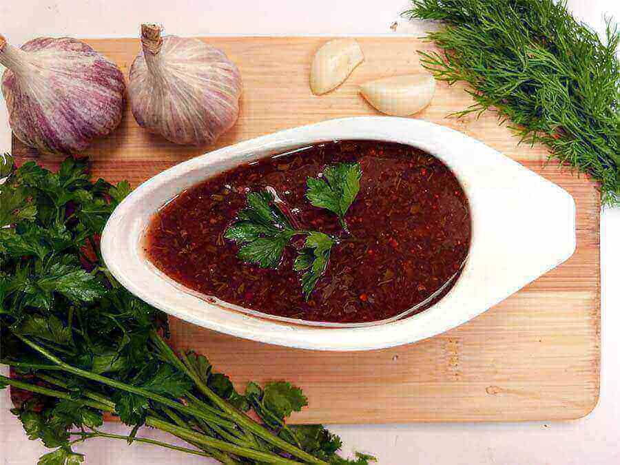 Ткемали красный