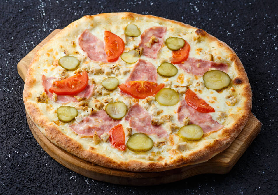 Пицца с ветчиной и курицей 40см