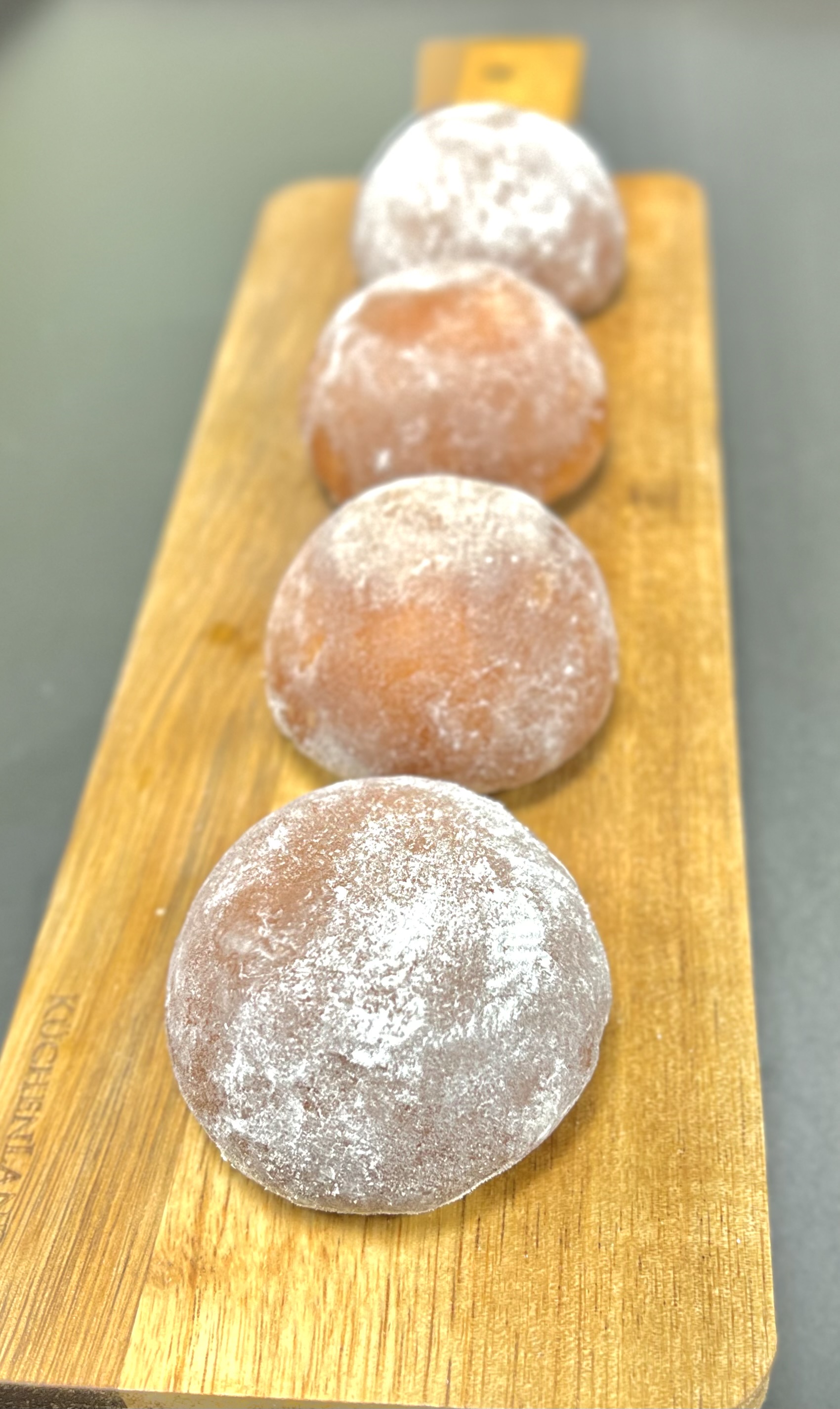 Моти кофе-карамель (ручная работа)