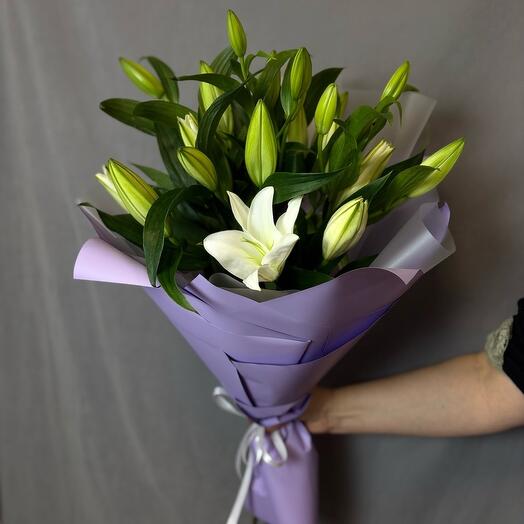 Букет из 5 лилии
