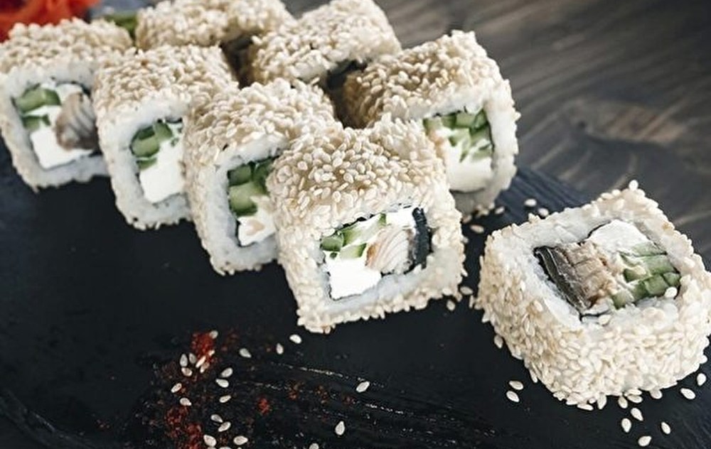 Угорь в кунжуте