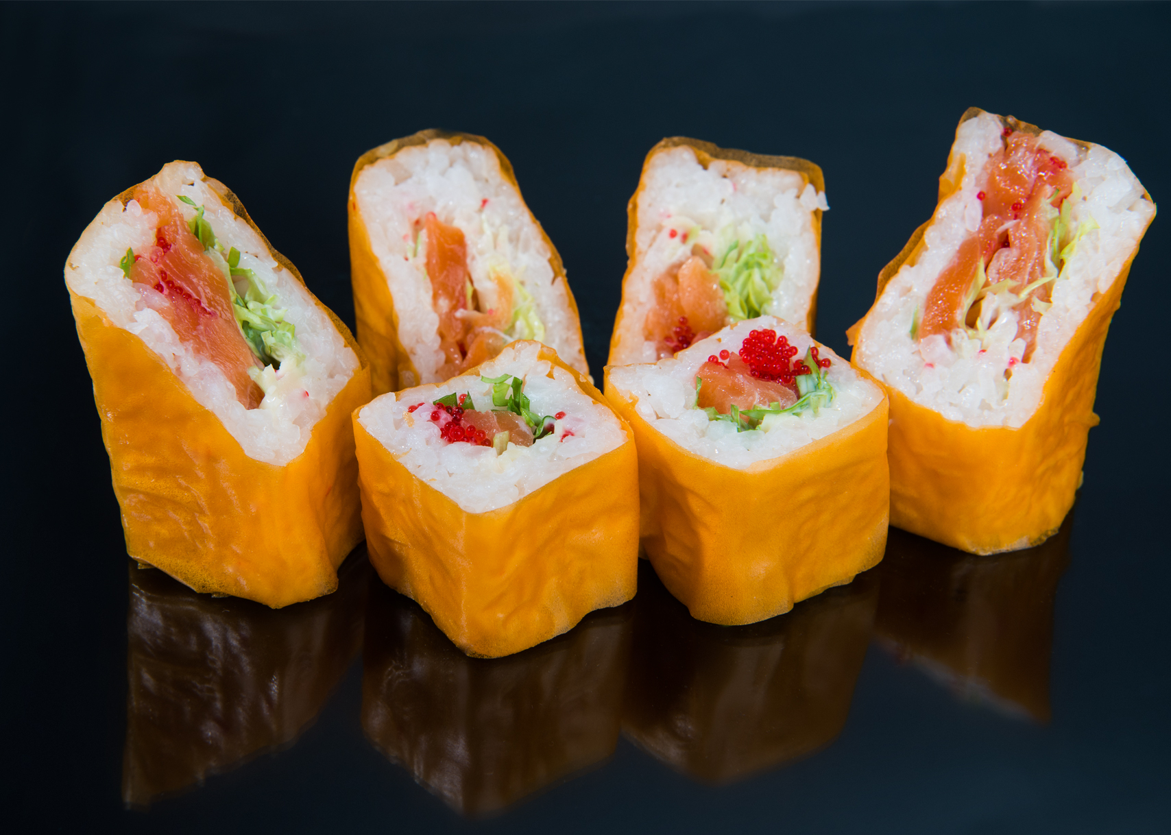 Маме нори с лососем