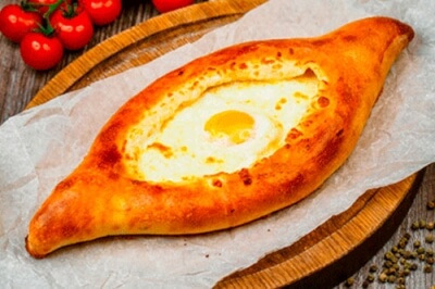 Хачапури по-аджарски