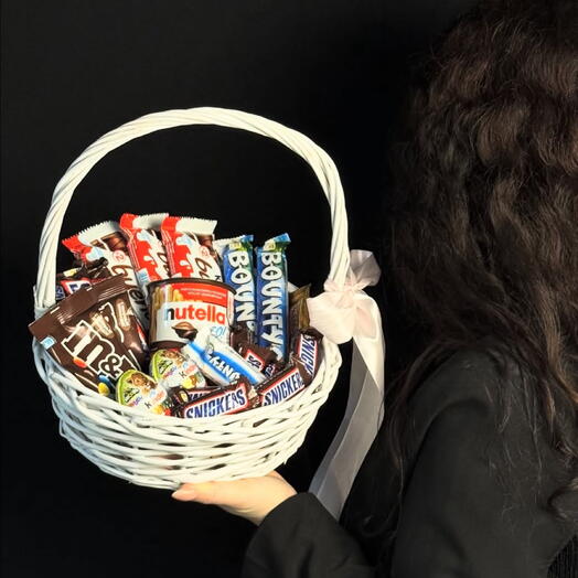 Корзина сладостей