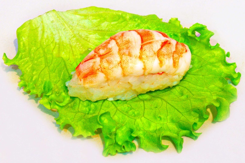 Суши с креветкой