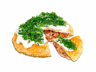 Чебурек-пирог с говядиной и свининой