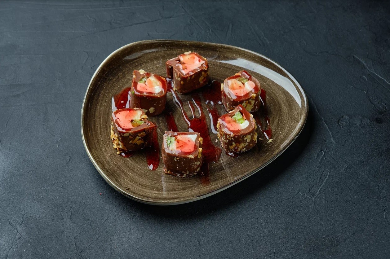 Ролл чёрная мамба