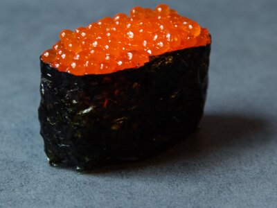 Суши икра красная