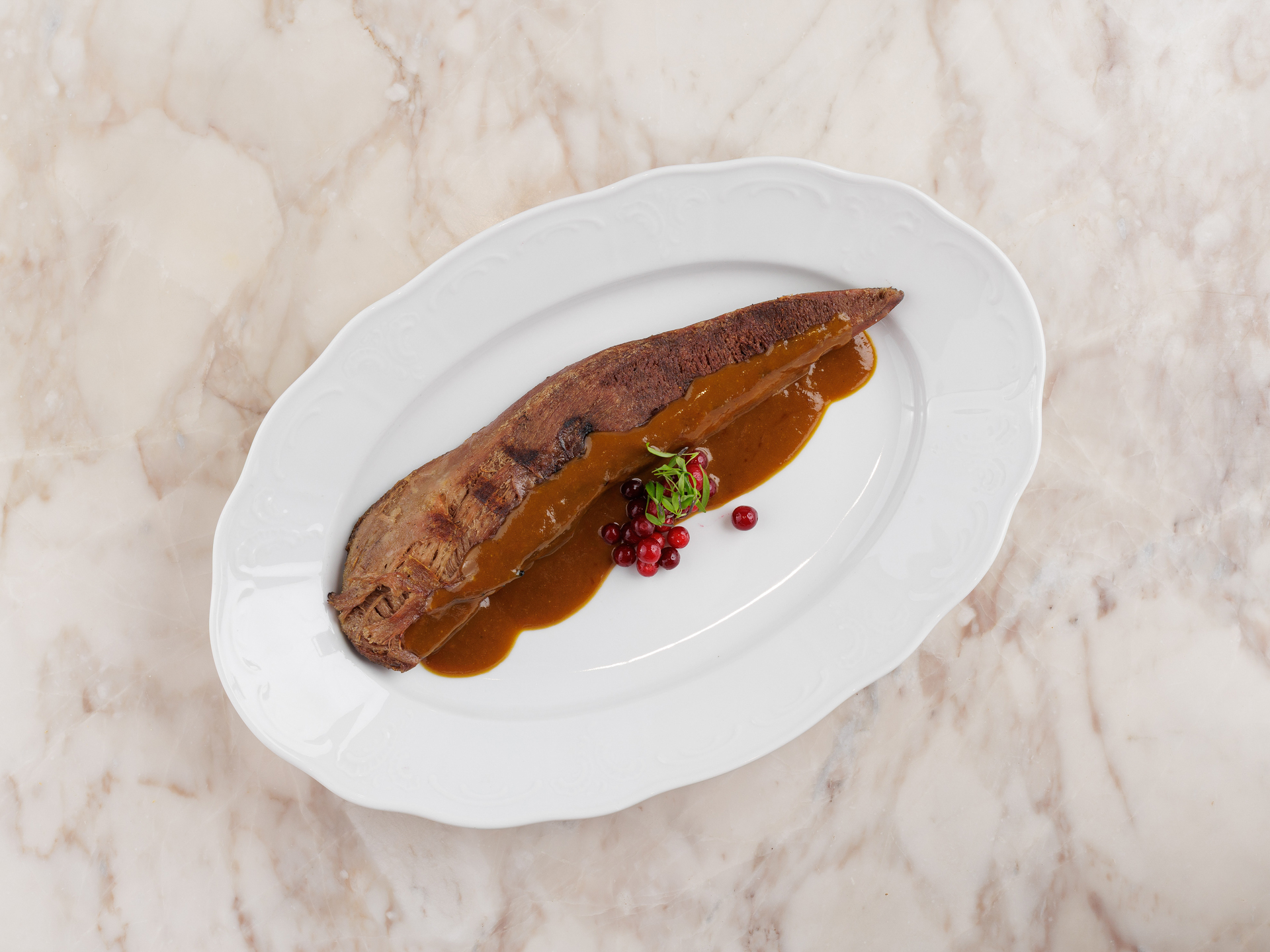 Стейк из говяжьего языка