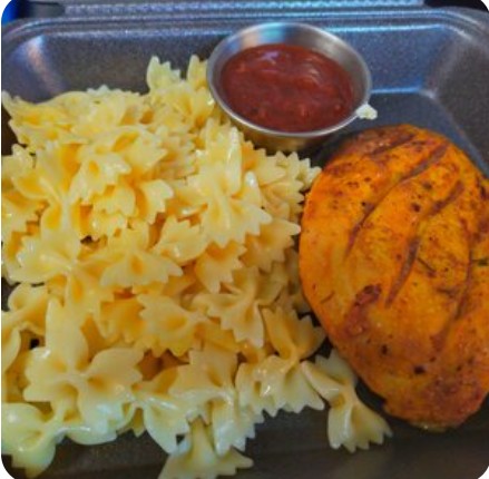 Макароны с филе куриным на гриле