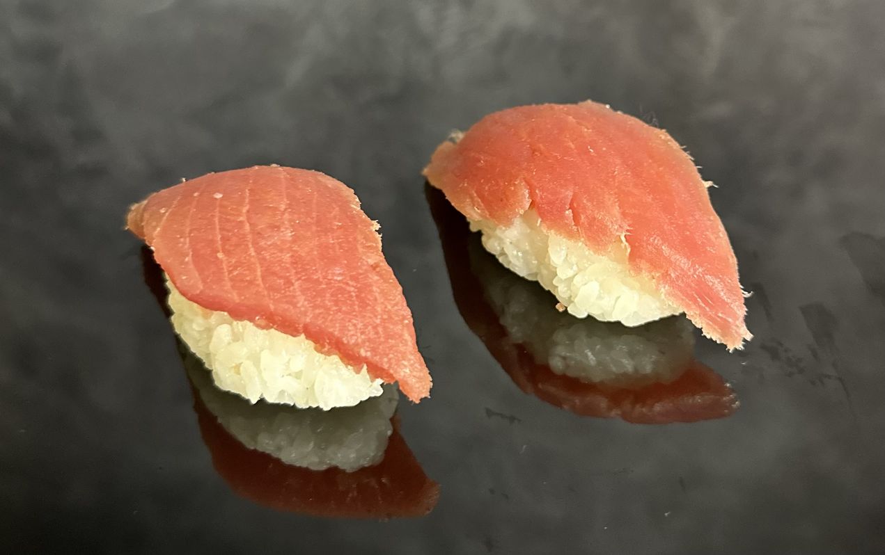 Суши с тунцом 2шт