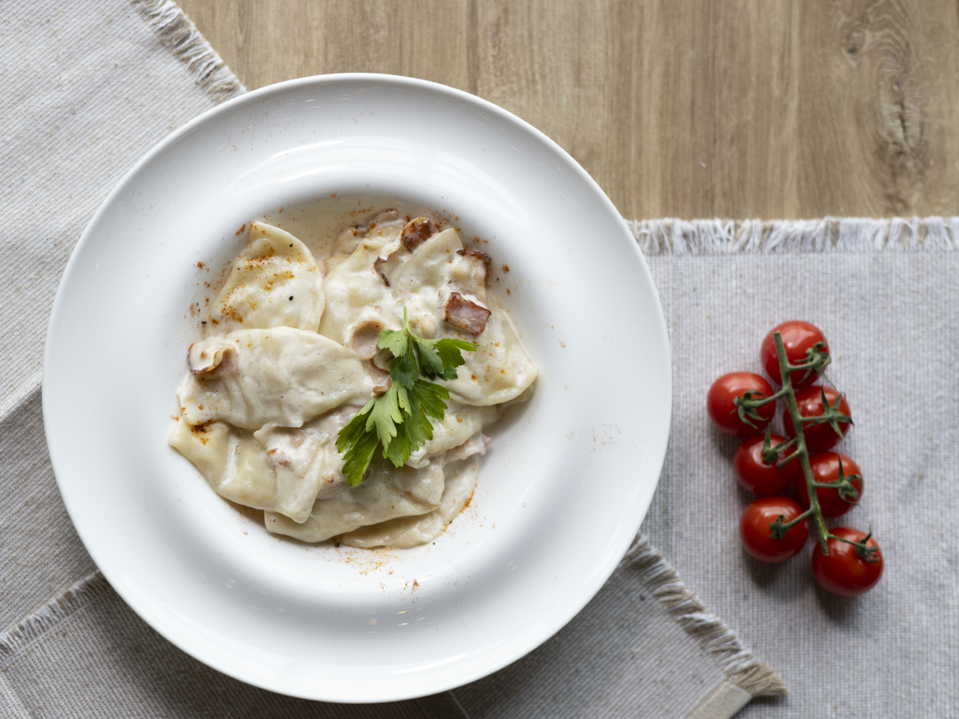 Вареники с печеным картофелем с беконом