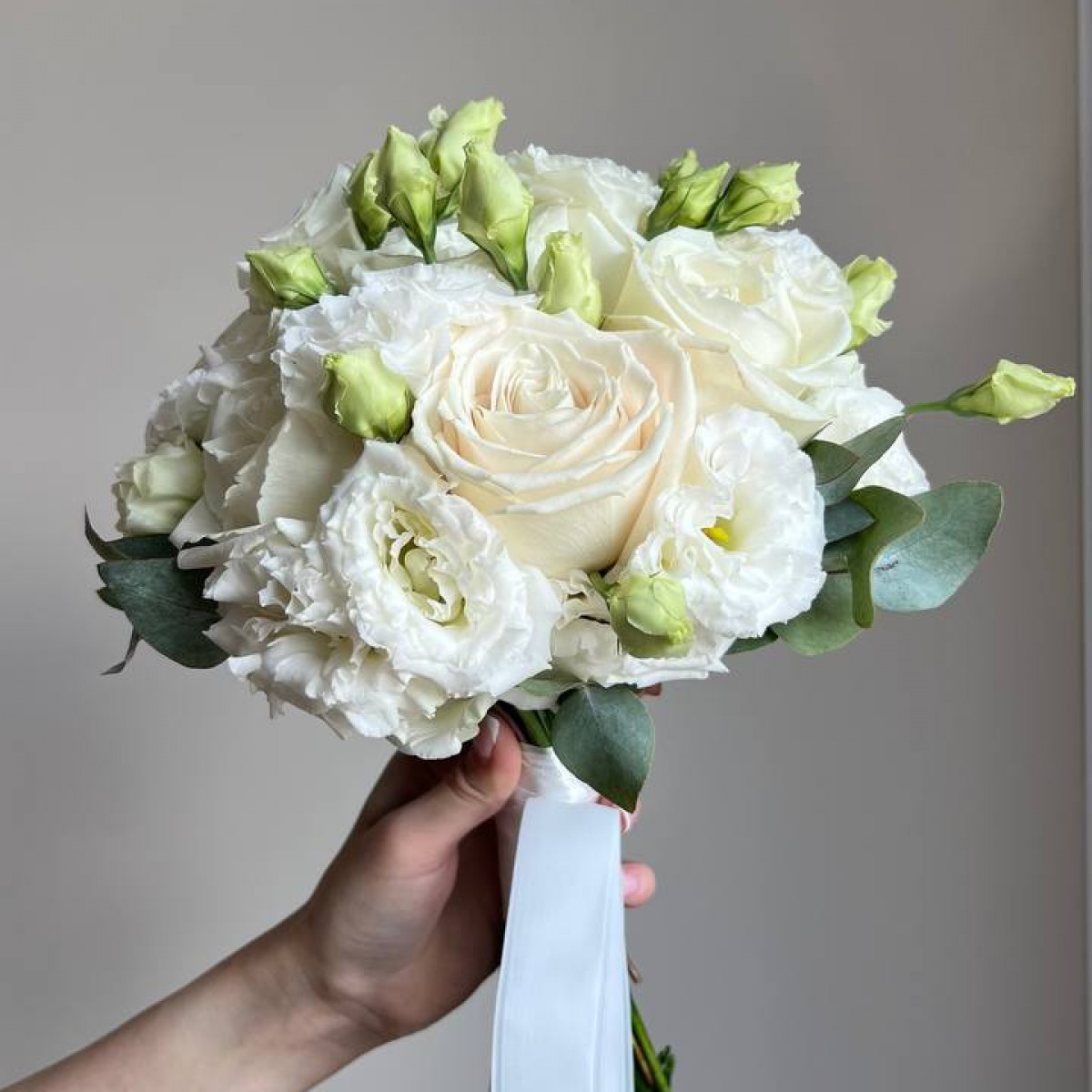 Букет невесты с эустомой и розами (предзаказ)