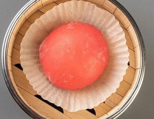 Моти с клубникой