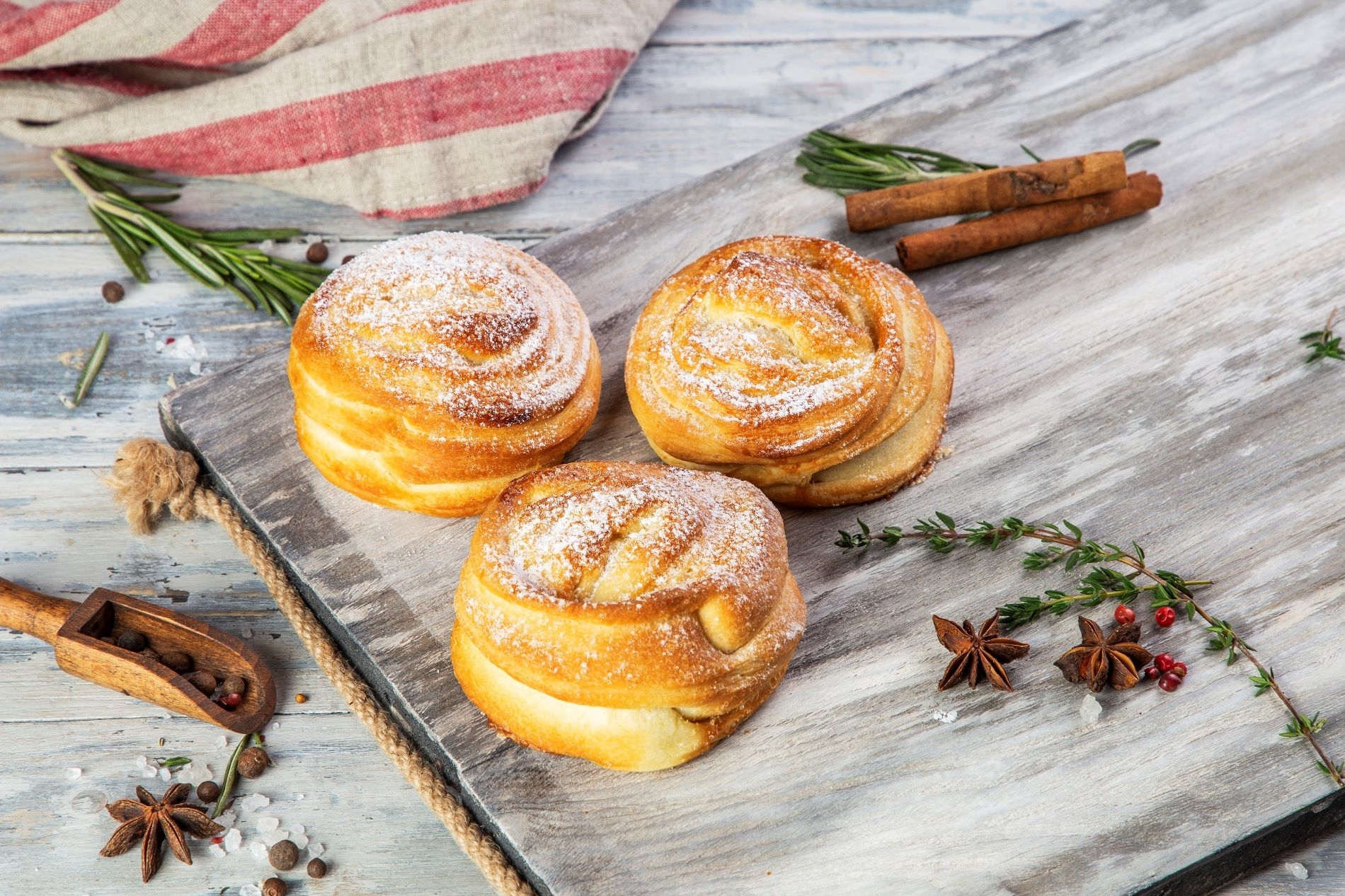 Плюшка Московская